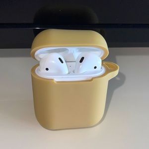 AirPods 2nd generation w/ case